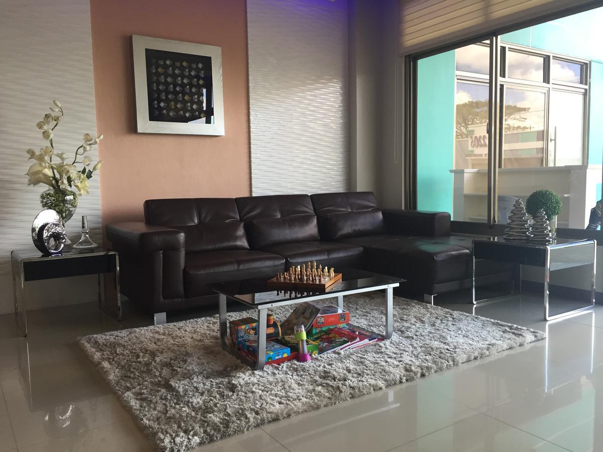 2205 Suites Lucena Eksteriør bilde