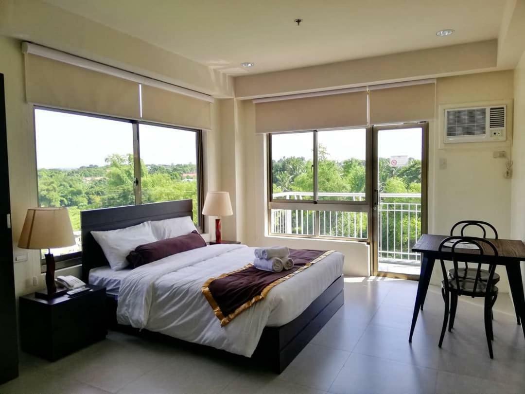 2205 Suites Lucena Eksteriør bilde