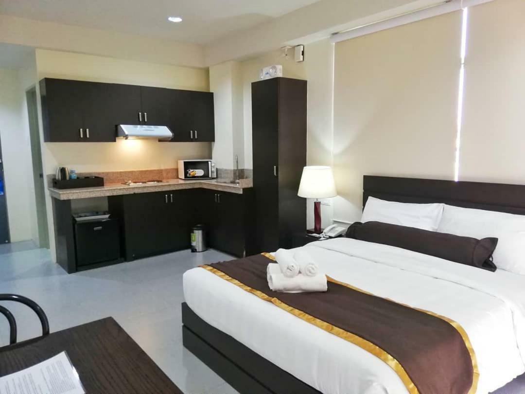 2205 Suites Lucena Eksteriør bilde